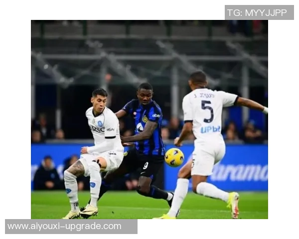 欧联杯经典对决AC米兰与国米激战成平争议判罚引发热议